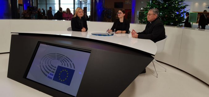 Бискупот Стојанов гостуваше во емисијата „Новости од Европскиот парламент“