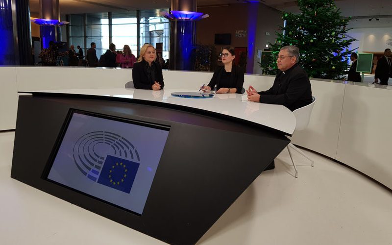 Бискупот Стојанов гостуваше во емисијата „Новости од Европскиот парламент“