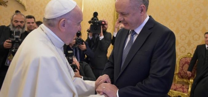 Папата го прими во аудиенција претседателот на Словачка