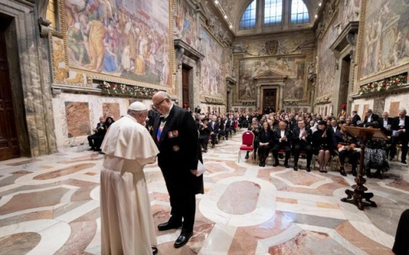 Папата се обрати до Дипломатскиот кор акредитиран при Светиот Престол