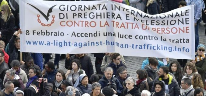 Папата: Заедно против трговијата со луѓе