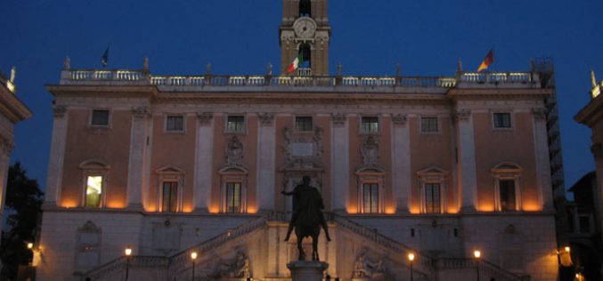 Папата ќе ја посети Градската управа на Рим