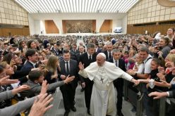 Папата: Да се грижиш за болниот значи да се грижиш за неговото тело и дух