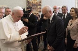 Папата: Исус пример за однесување со децата