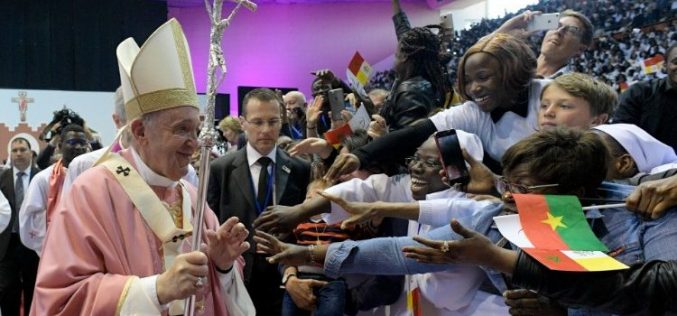 Папата Фрањо служеше света Литургија во Рабат