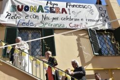 Папата ја посети римската парохија во населбата Монтеверде
