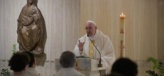 Папата Фрањо: Гревот го прави човекот постар, Светиот Дух го подмладува