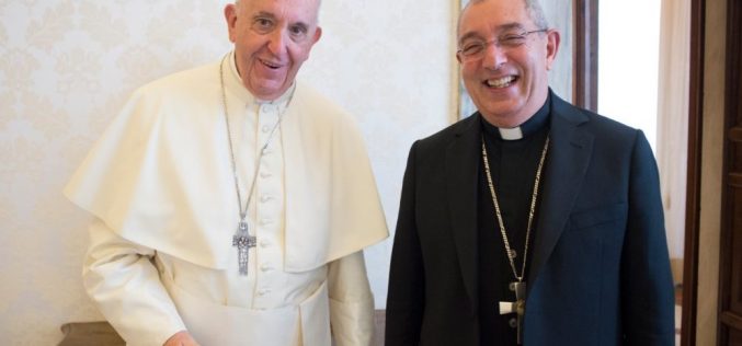 Верниците од Римската бискупија ќе имаат духовденско бдение со папата Фрањо