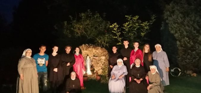 Молитвено – духовна средба кај Сестрите Евхаристинки во Радово