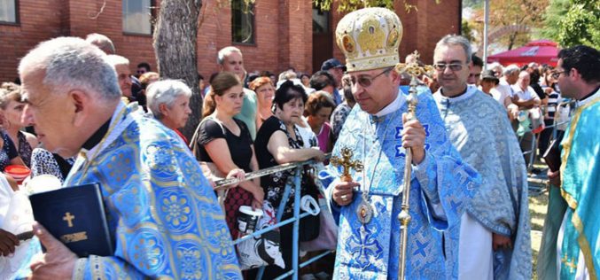 За Голема Богородица епископот Стојанов служеше во Катедралата во Струмица