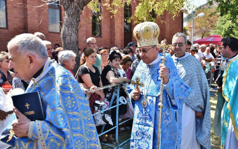 За Голема Богородица епископот Стојанов служеше во Катедралата во Струмица