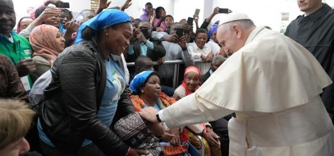 Мозамбик: Папата го посети здравствениот центар Зимпето
