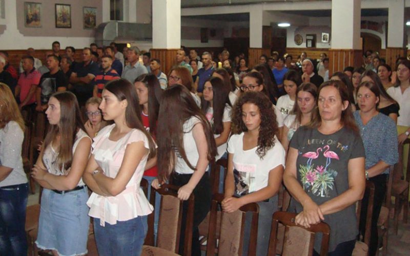 Нова Маала: Света Литургија по повод новата учебна година