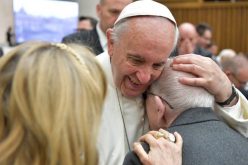 Папата потсети на Светскиот ден на Алцхајмеровата болест