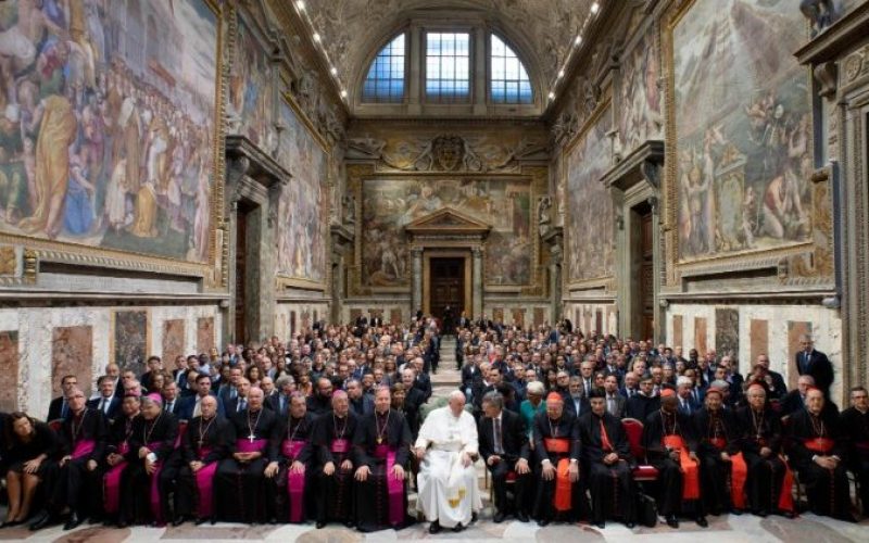 Папата: Нека вашата христјанска комуникација биде без придавки