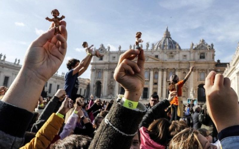 Веќе 50 години традиционално се благословуваат статуите на Детето Исус