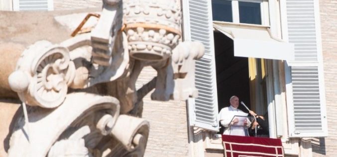 Папата Фрањо: Исусовата понизност е пат по кој христијанинот треба да оди