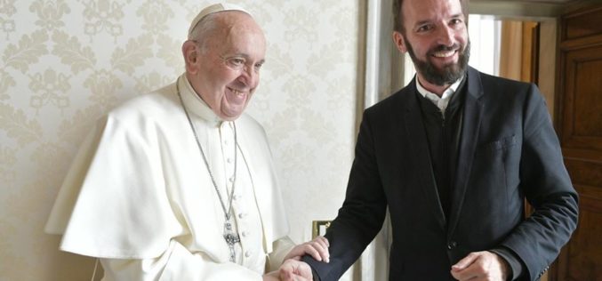 Папата го прими римскиот лутерански пастор