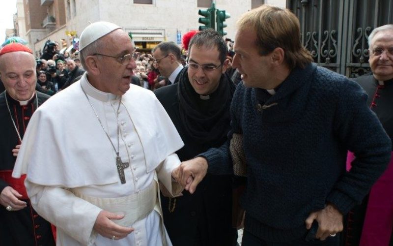 Отец Гонзало Аемилиус нов личен секретар на Папата