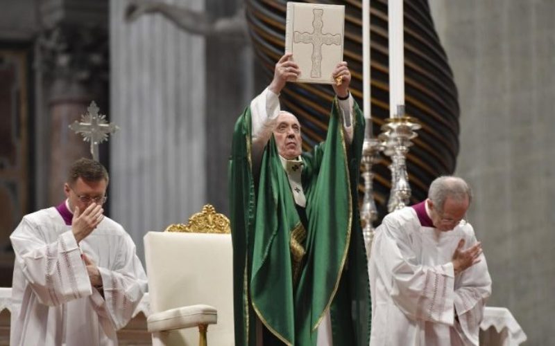 Папата Фрањо: Силата на Словото Божјо води од темнина во светлина