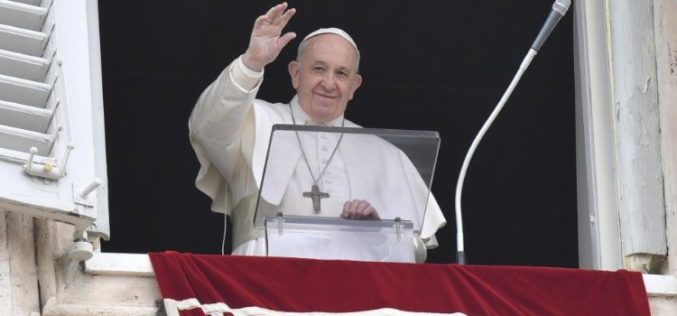 Папата Фрањо: Со ѓаволот никогаш не води дијалог
