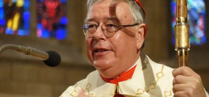 Европските епископи ги повикаа верниците: „Запалете свеќа за време на Пасхалното бдение“