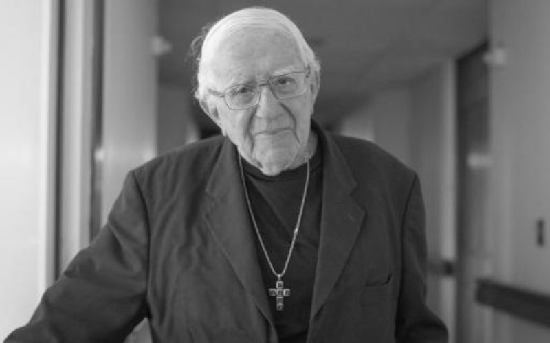 Почина најстариот епископ на светот