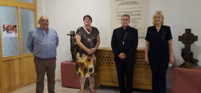Бискупот Стојанов ги прими претставниците на здружението „За нас“
