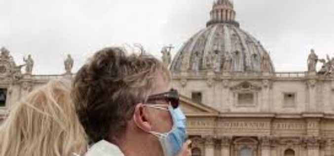 Папата Фрањо: Да не ги заборавиме жртвите од коронавирусот