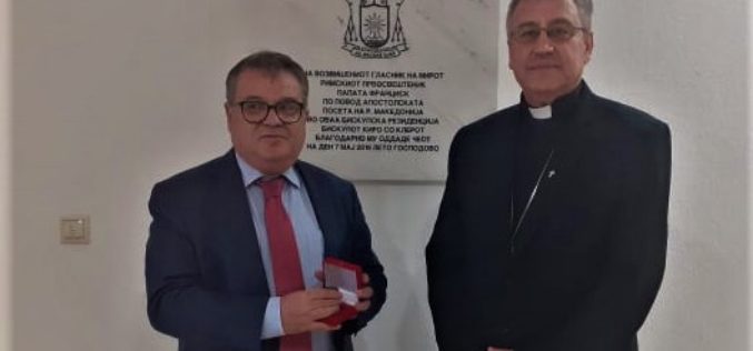 Бискупот Стојанов го прими амбасадорот Тимоние
