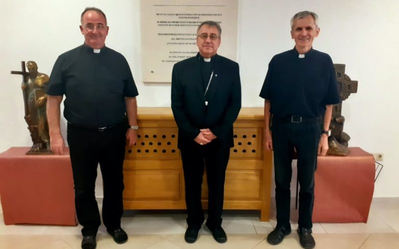Епископот Стојанов оствари средба со деканите на Скопска бискупија и Струмичко – скопска епархија