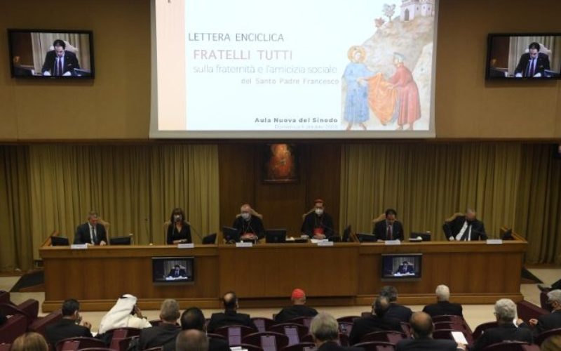 Кардинал Паролин: Заедничкото делување и дијалог за свет без војна