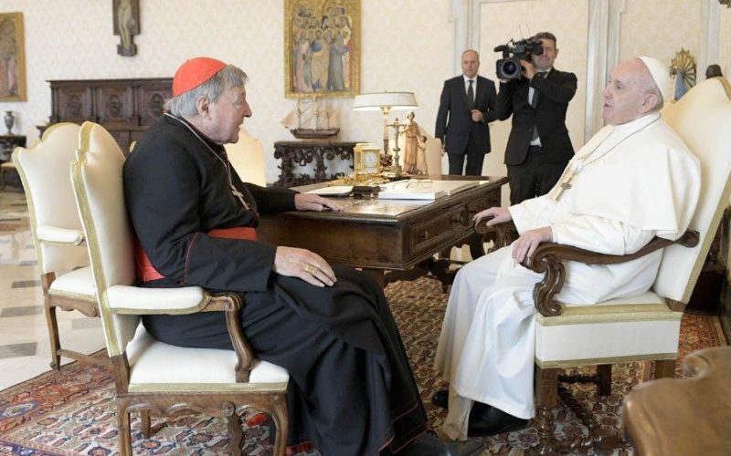 Папата се сретна со кардинал Пел