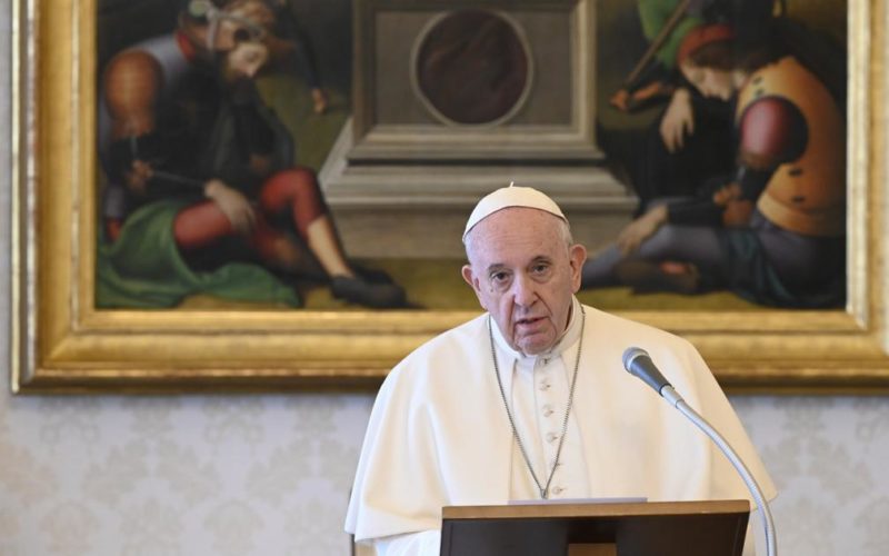 Ватикан: Изјавите на Папата за истополовите бракови извадени од контекст