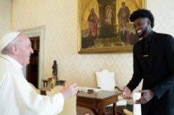 Американски кошаркари го информираа Папата за нивната борба против расизмот