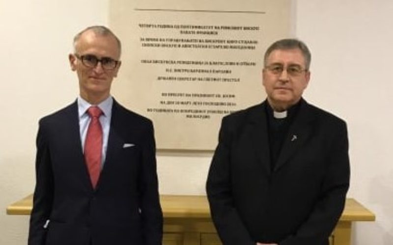 Бискупот Стојанов го прими новиот амбасадор на Италија во Македонија