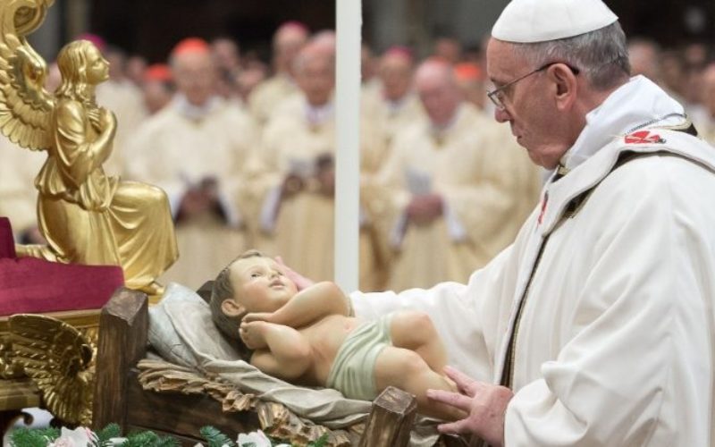 Објавена литургиската програма на папата Фрањо за Божиќ