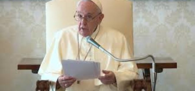 Папата ја изрази својата блискост со жртвите од земјотресот во Хрватска