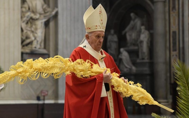 Папата во Неделата на маката Господова: Да молиме за благодата на чудењето