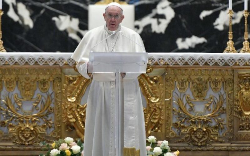 Порака на папата Фрањо Урби ет Орби – Градот и светот