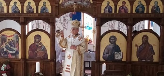 На Светол Вторник епископот Стојанов служеше во парохиската црква “Раѓање на Свети Иван Крстител“ во Струмица