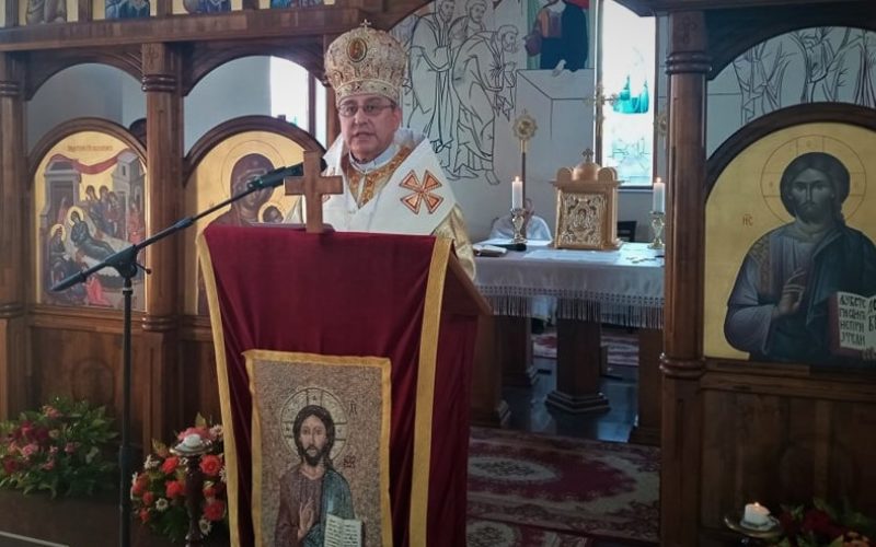 Епископот Стојанов служеше Света Архиерејска Литургија по повод патрониот празник на парохијата „Раѓање на Свети Иван Крстител“ во Струмица