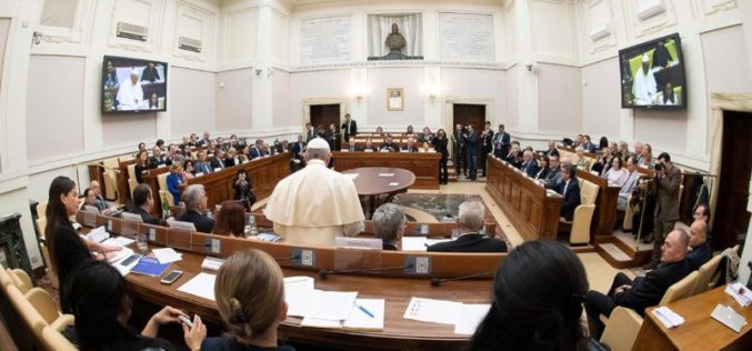 Папата Фрањо именува уште две нобеловки за членови на Папската академија за науки