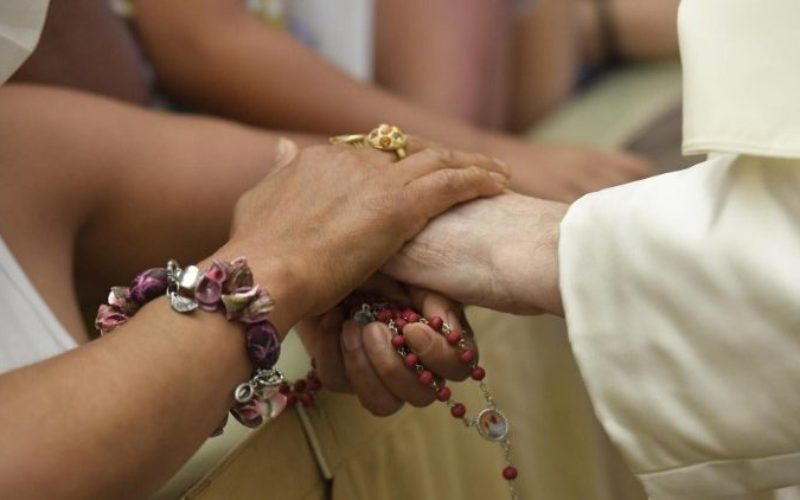 Папата: Личната одговорност е клучна за подобрување на светот по пандемијата