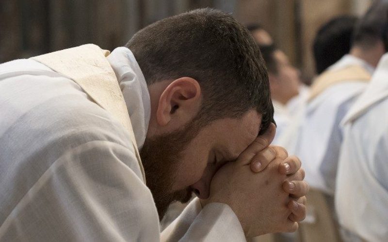 Светиот Престол ги повикува посветените лица за учество во синодата