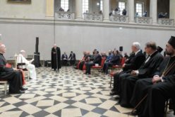 Папата до Евреите и христијаните: Учете се на братство за да не преовладее омразата