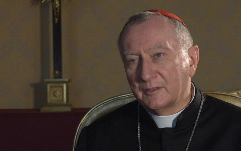 Кардинал Паролин: Папата бара од нас да биде на Црквата која е отворена кон светот