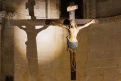 Папата: Во Крстот, Божјата милост го опфаќа секој аспект на човештвото