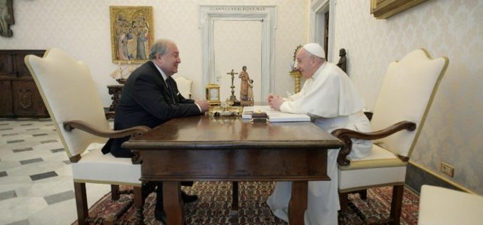 Папата го прими ерменскиот претседател