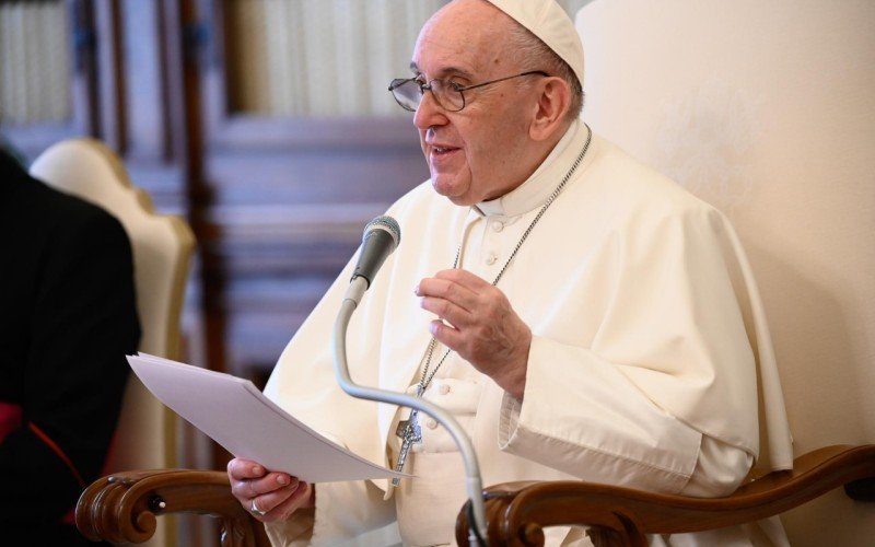 Папата Фрањо ги охрабри католиците во Русија да го сведочат Евангелието